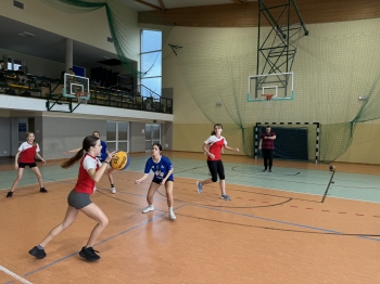 9fc76941-d57f-4fbe-99b7-2959e5cd0e71