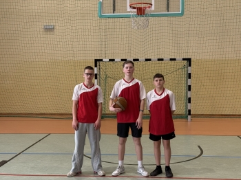 34b03109-f41b-493c-94b4-00ec465876bf