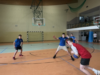 caf83b3f-647d-48f3-b472-2489b8ecf641