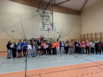 ee493993-6554-4c83-b2b2-363a50b3ef38 (1)