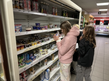 88303583-2e56-454e-b6e9-f53cc43ec9e9