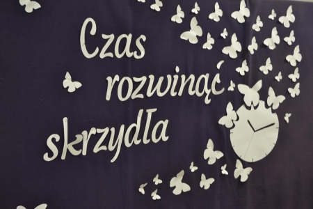 CZAS ROZWINĄĆ SKRZYDŁA