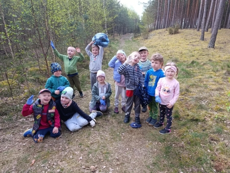MALUCHY DBAJĄ O PLANETĘ- OBCHODY DNIA ZIEMI