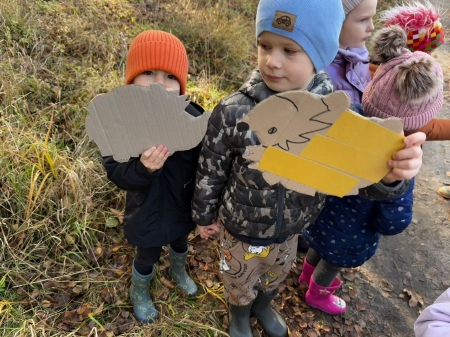 JESIENNE JEŻYKI ZAJĘCIA TERENOWE U MALUCHÓW