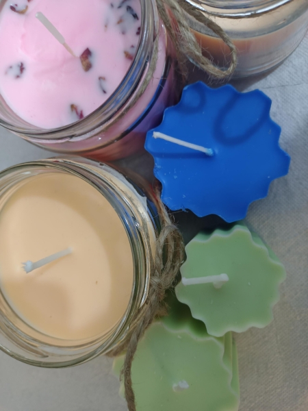 JĘZYK, TRADYCJA I SZTUKA: ŚWIĄTECZNE ŚWIECZKI W KLASIE VIII