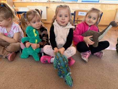 DZIEŃ DINOZAURA W GRUPIE MALUCHÓW