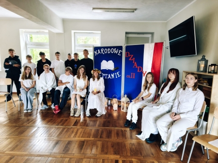 TAJEMNICZY ŚWIAT „DZIADÓW” – NARODOWE CZYTANIE W NASZEJ SZKOLE